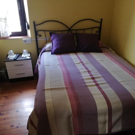 Pension Rosa Cabezón de la Sal Exteriör bild
